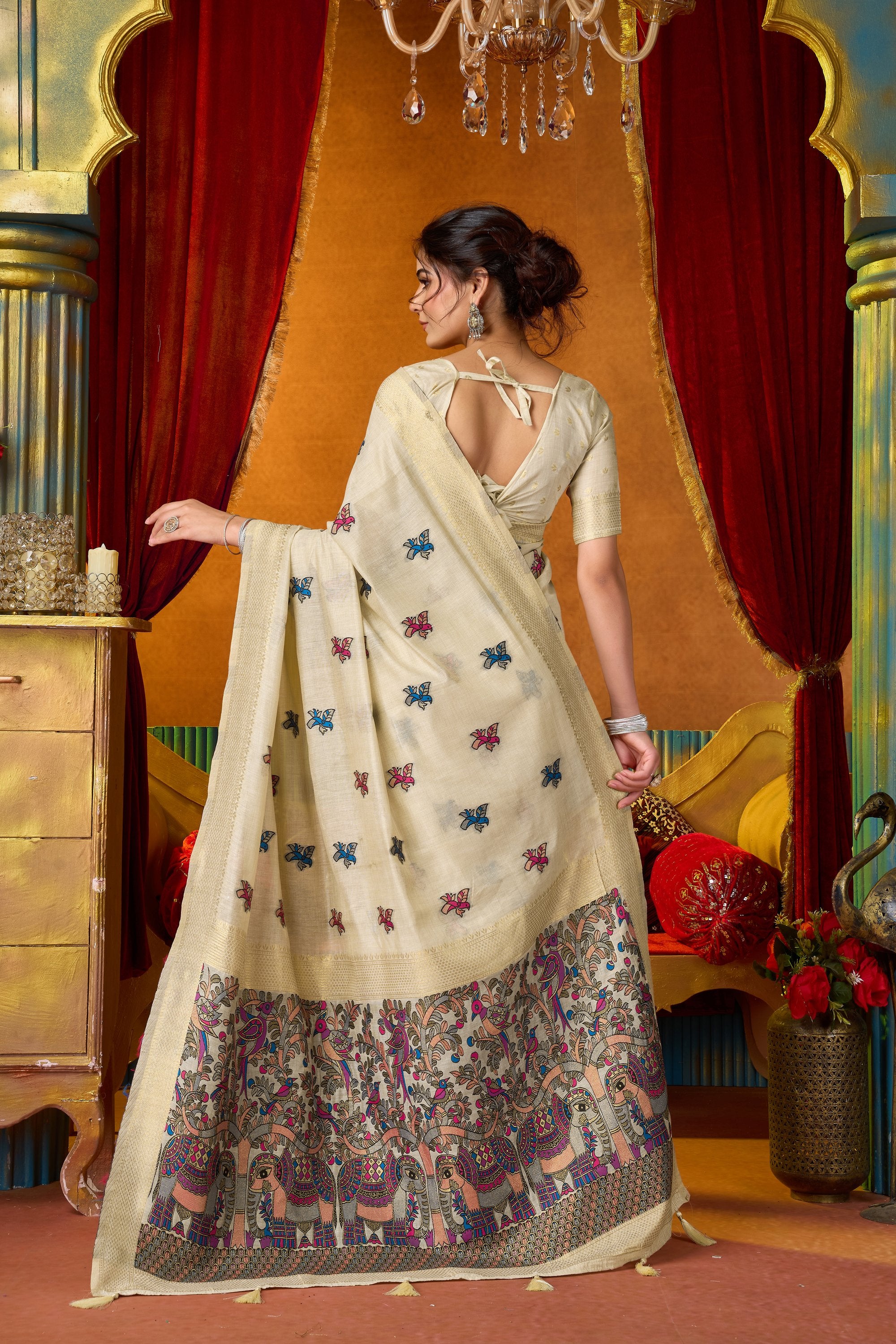 Anisha Saree - Ivory Pearl - Pallu Detail