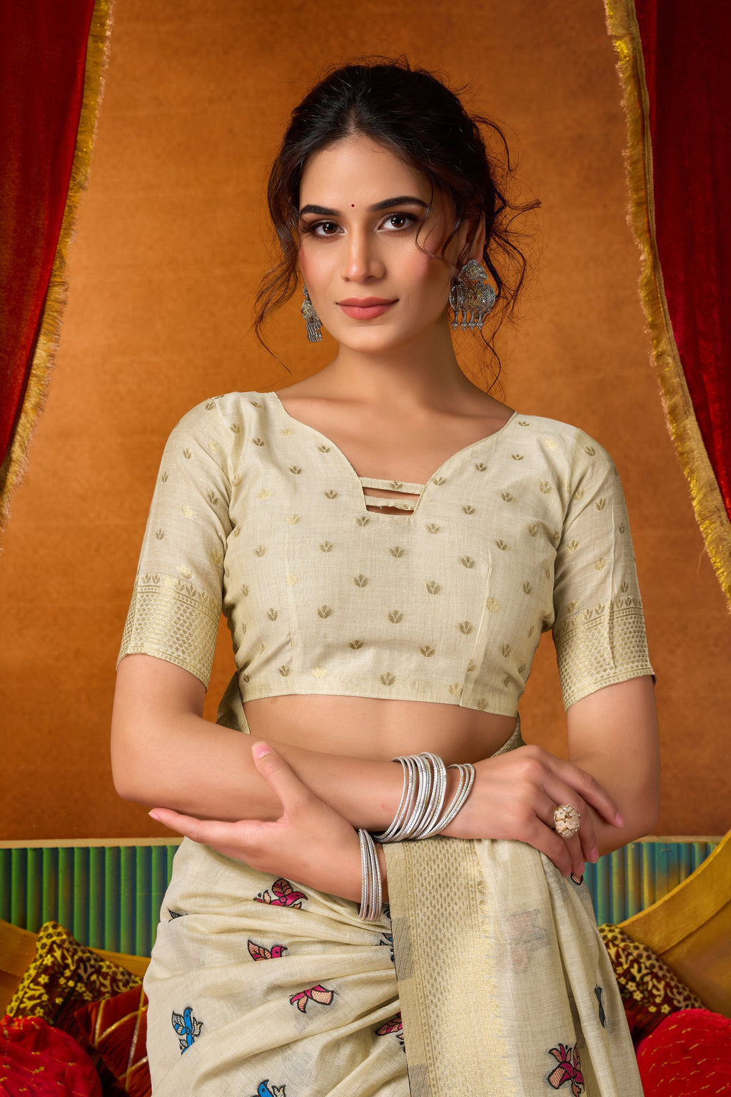 Anisha Saree - Ivory Pearl - Close Up