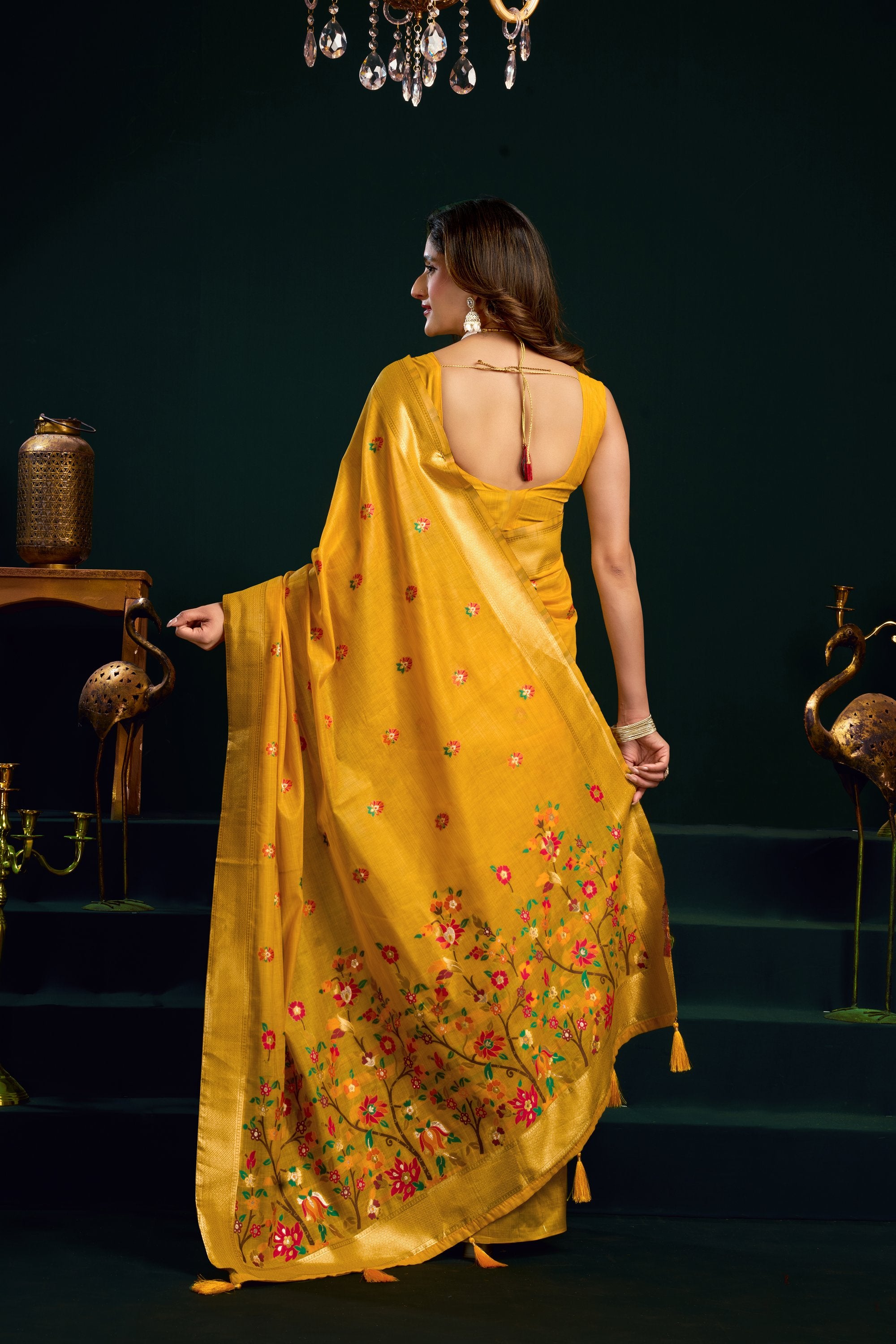 Chaaya Saree - Mustard Gold - Pallu Detail