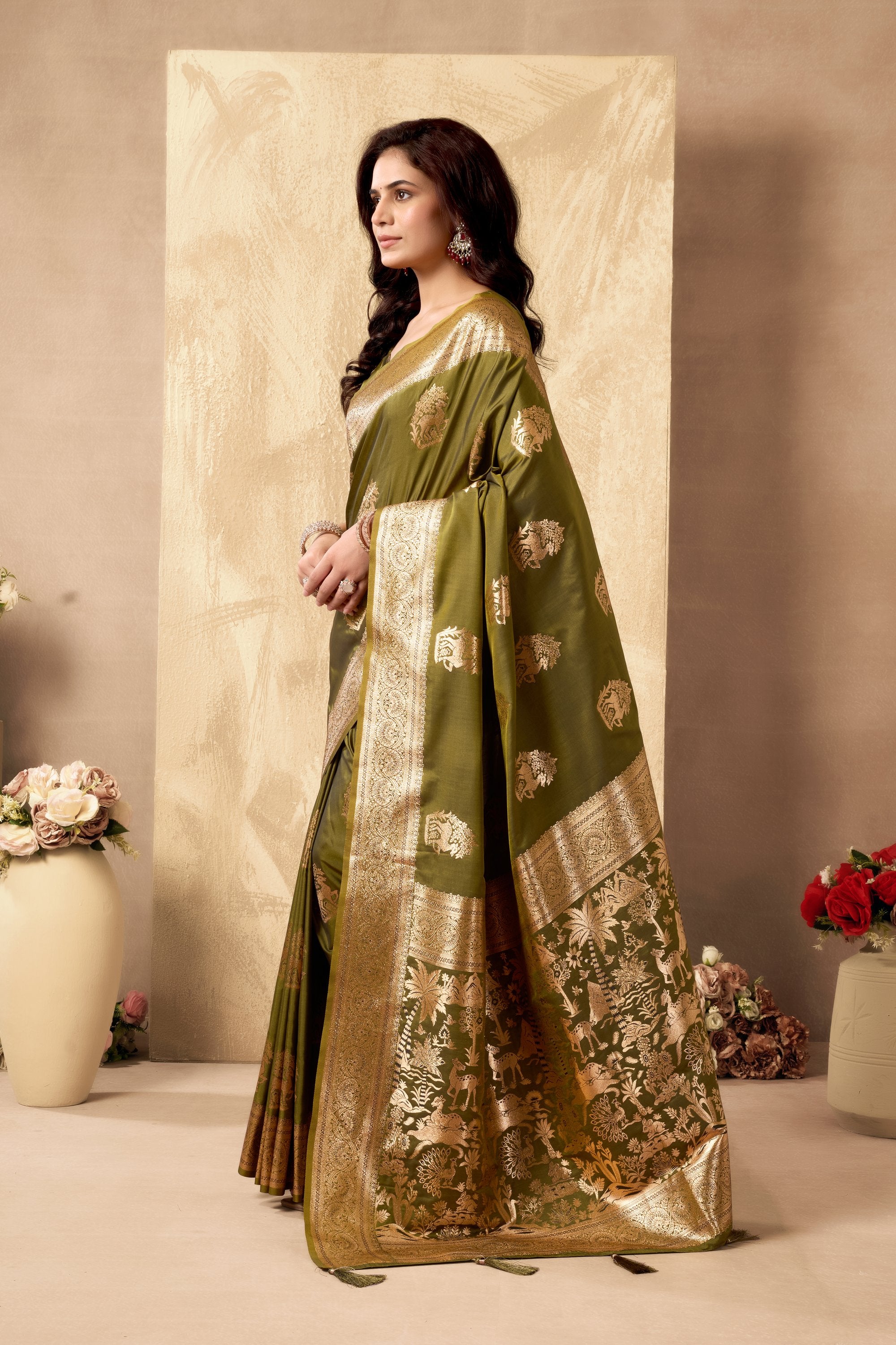 Chandrika Saree - Antique Olive - Pallu Detail