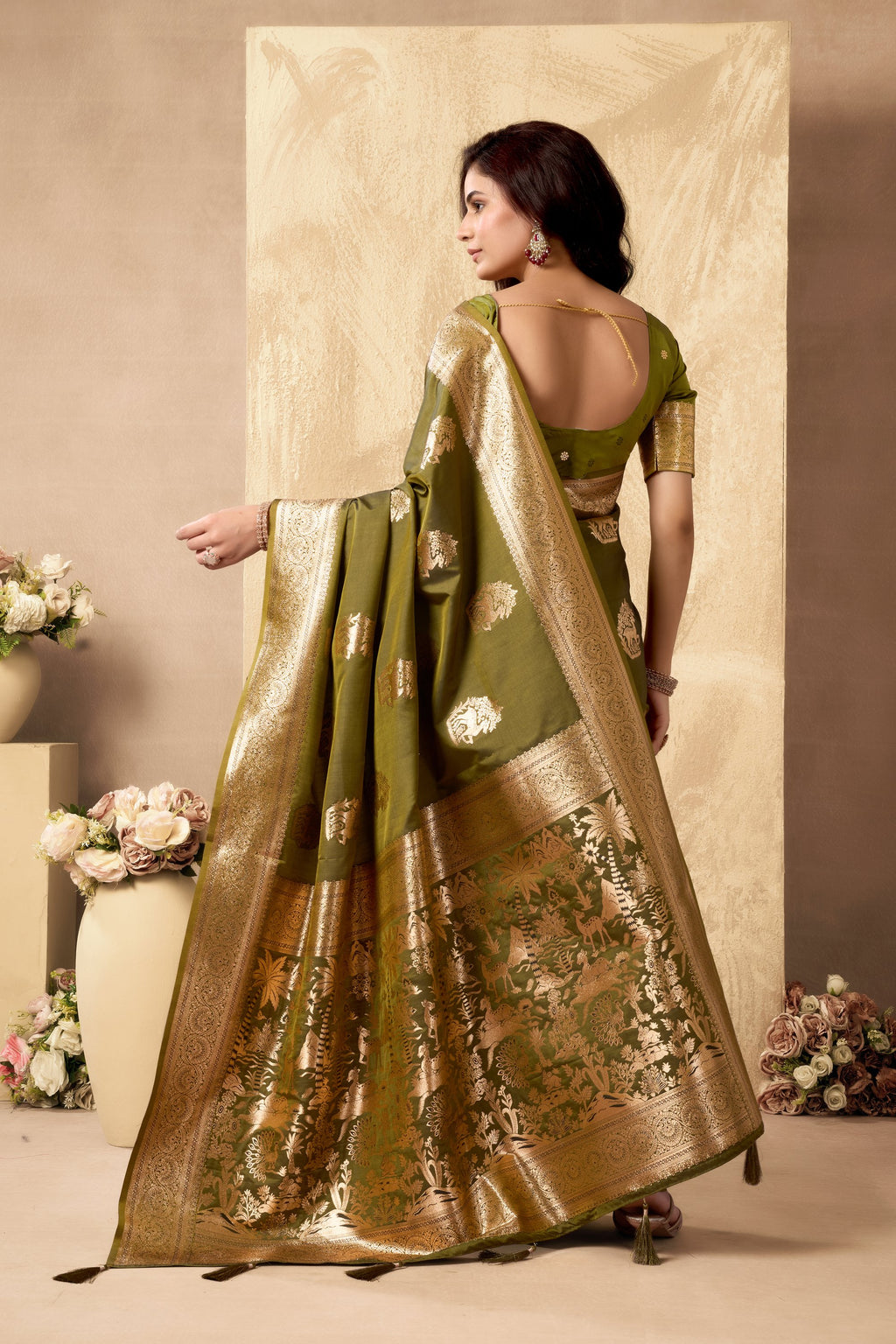 Chandrika Saree - Antique Olive - Border Detail