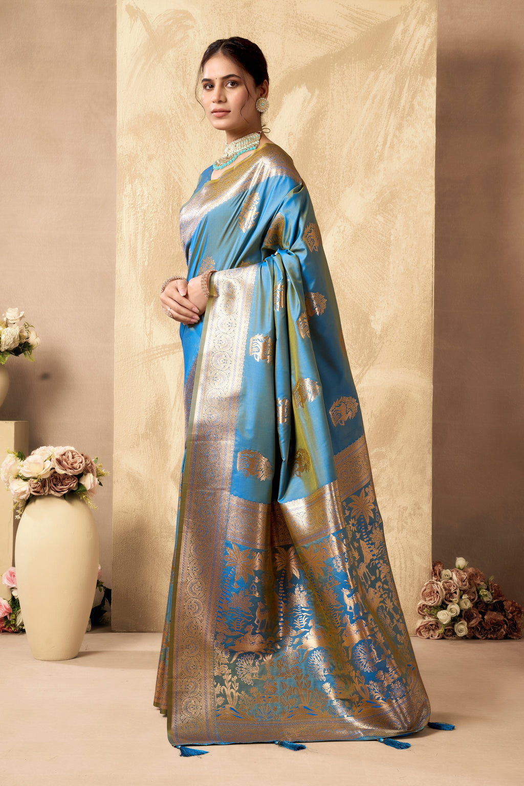 Chandrika Saree - Steel Blue - Pallu Detail