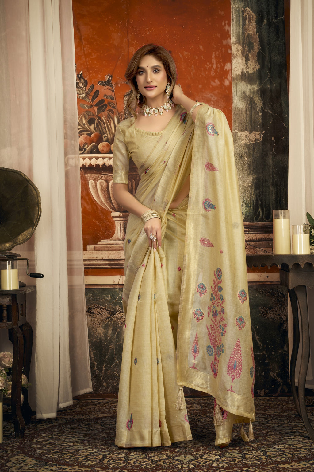 Dharaa Saree - Ivory Cream - Border Detail