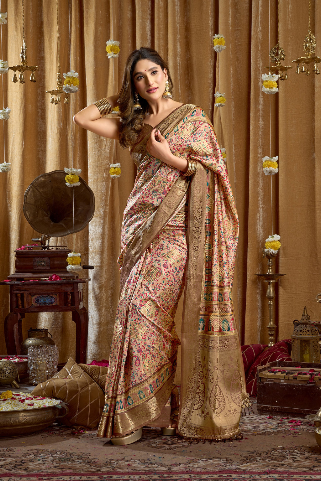 Gulshan Saree – Ivory Rose