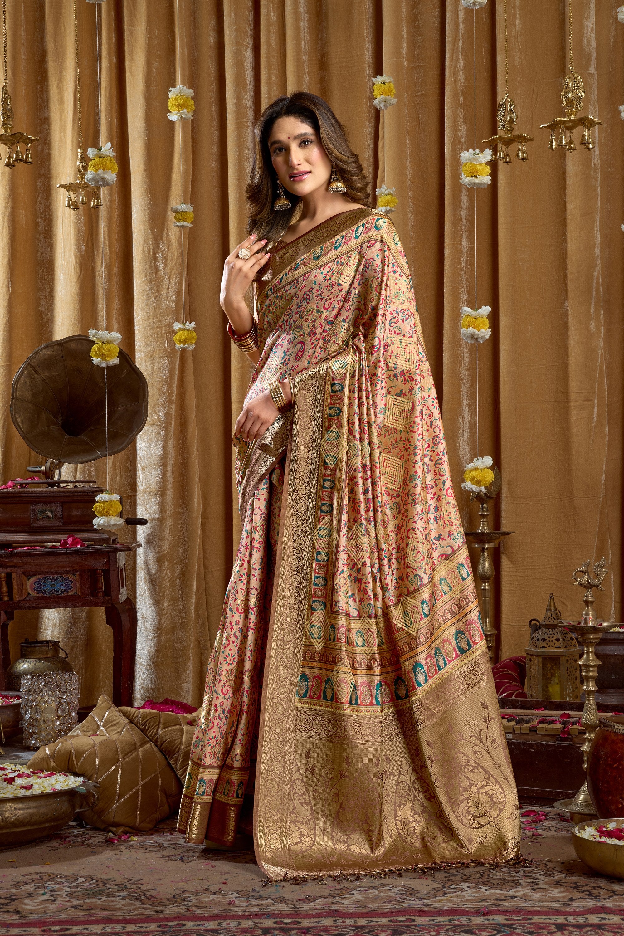 Gulshan Saree – Ivory Rose