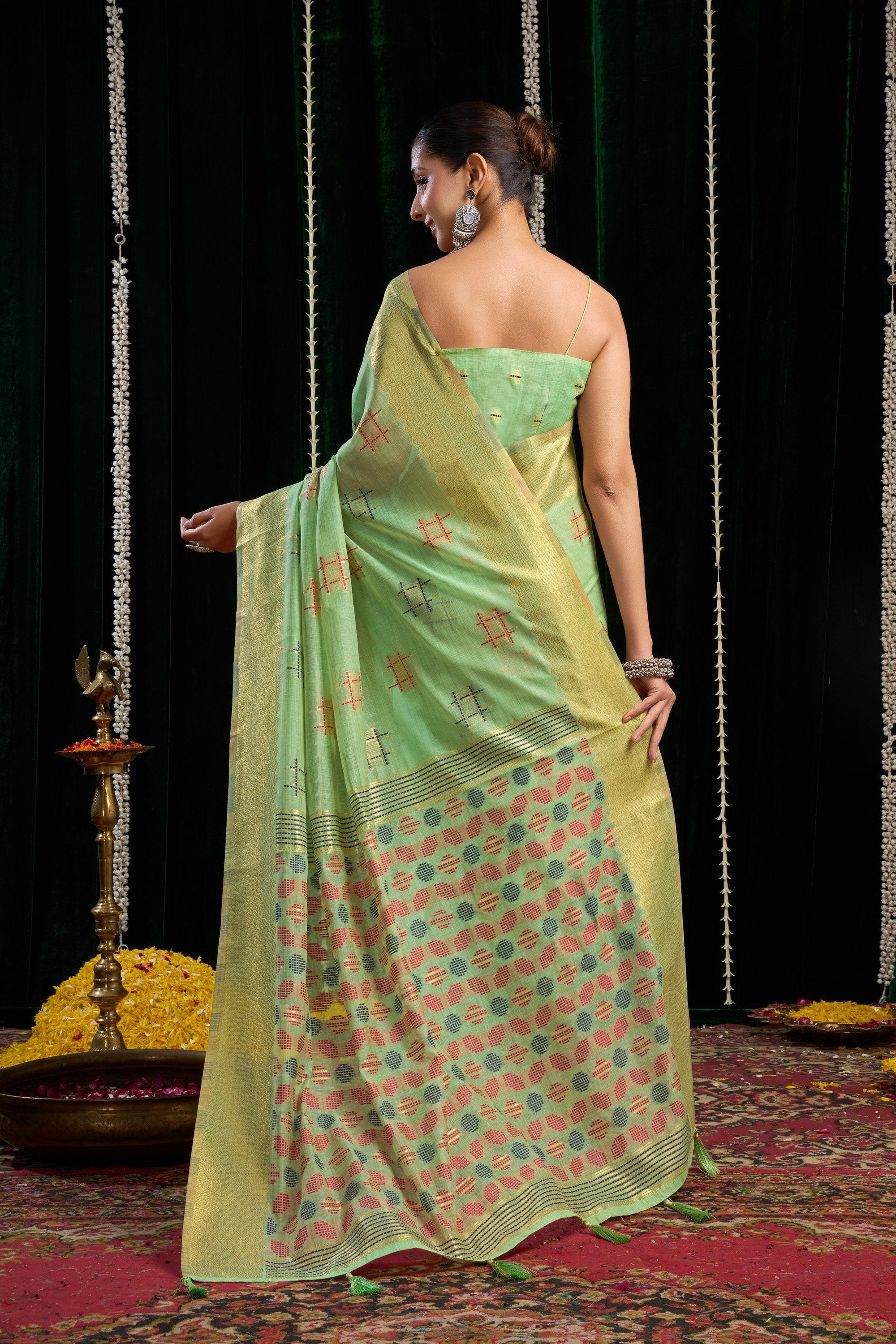 Kiran Saree - Pistachio Green - Pallu Detail