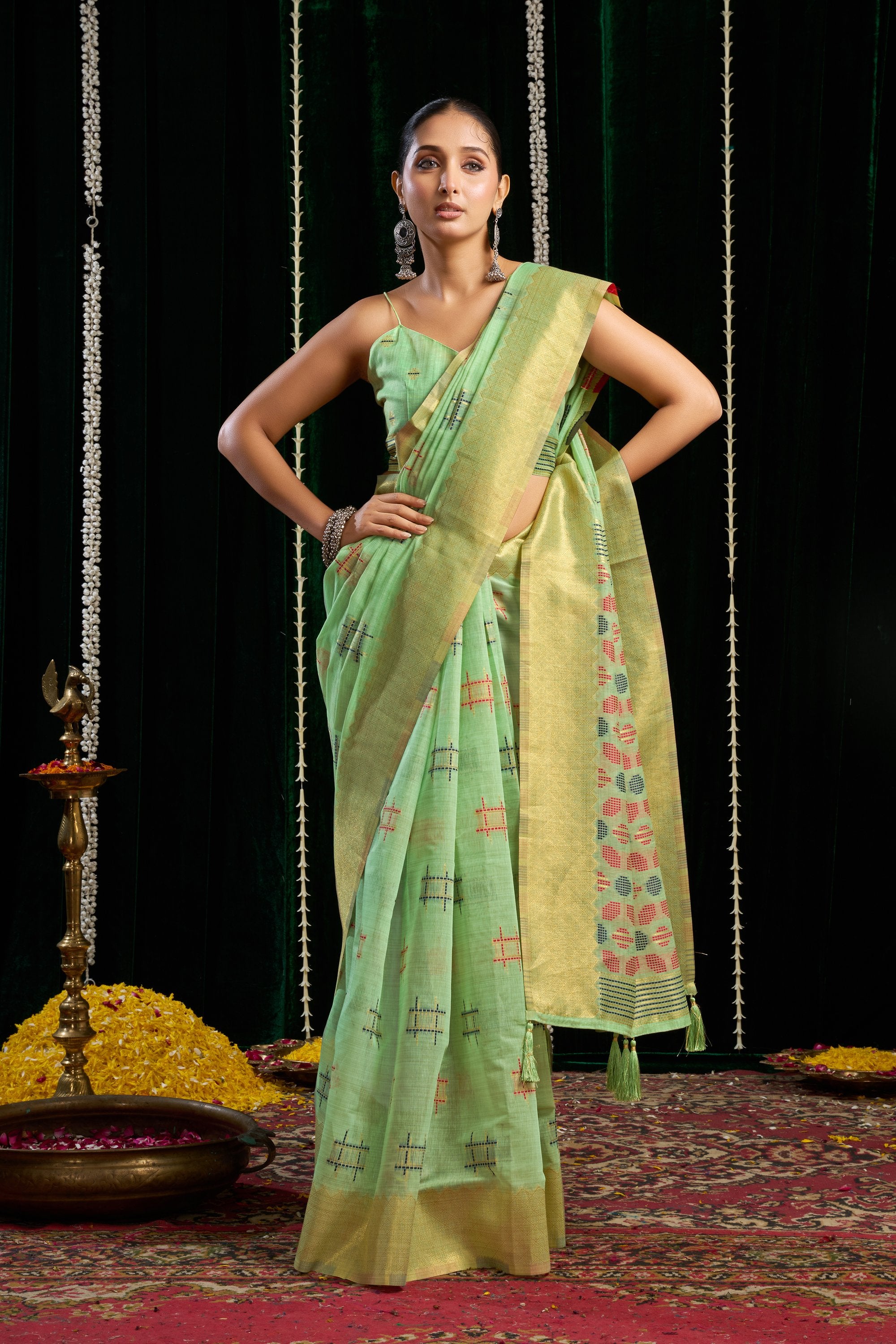 Kiran Saree - Pistachio Green - Border Detail