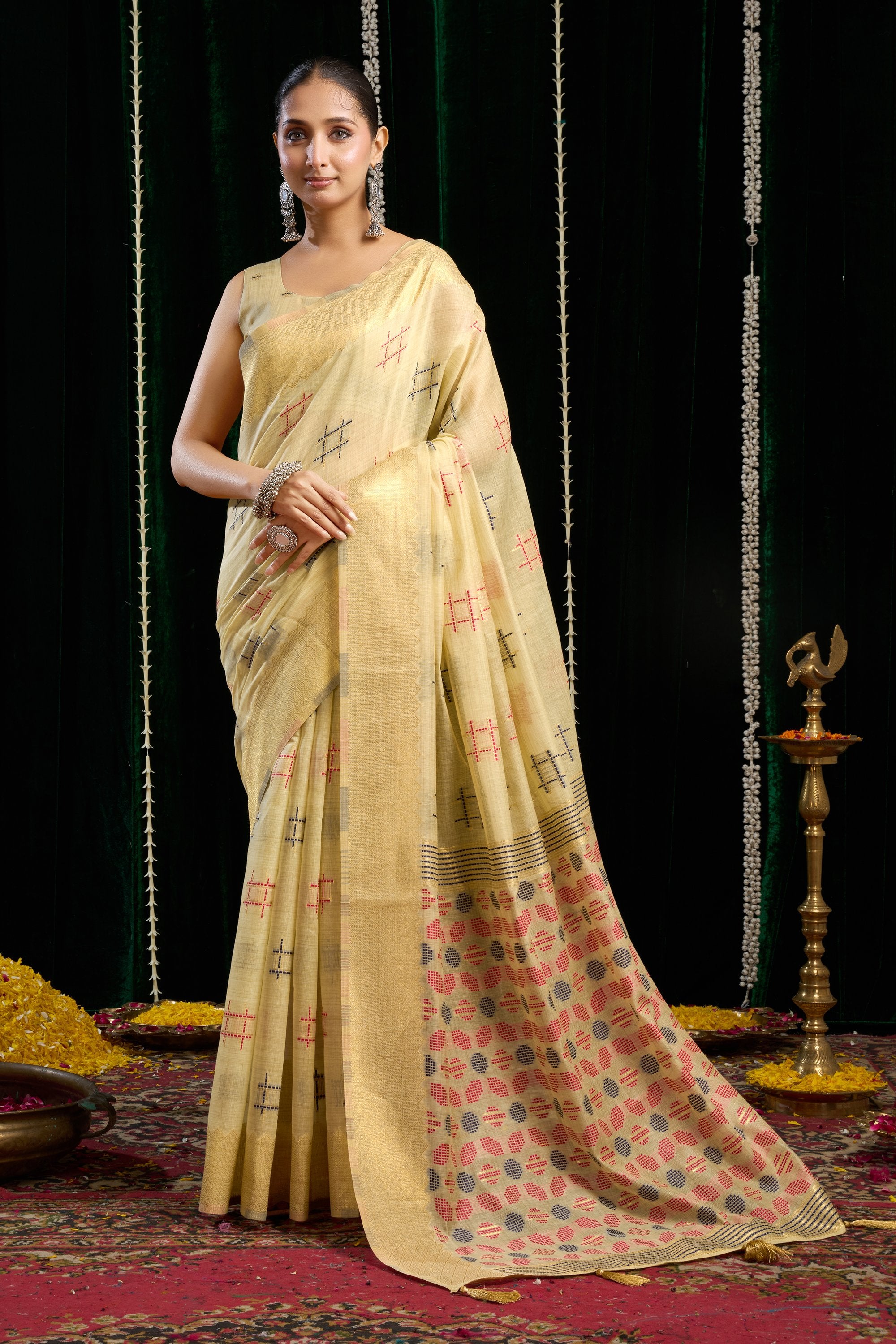 Kiran Saree - Vanilla Gold - Front Drape