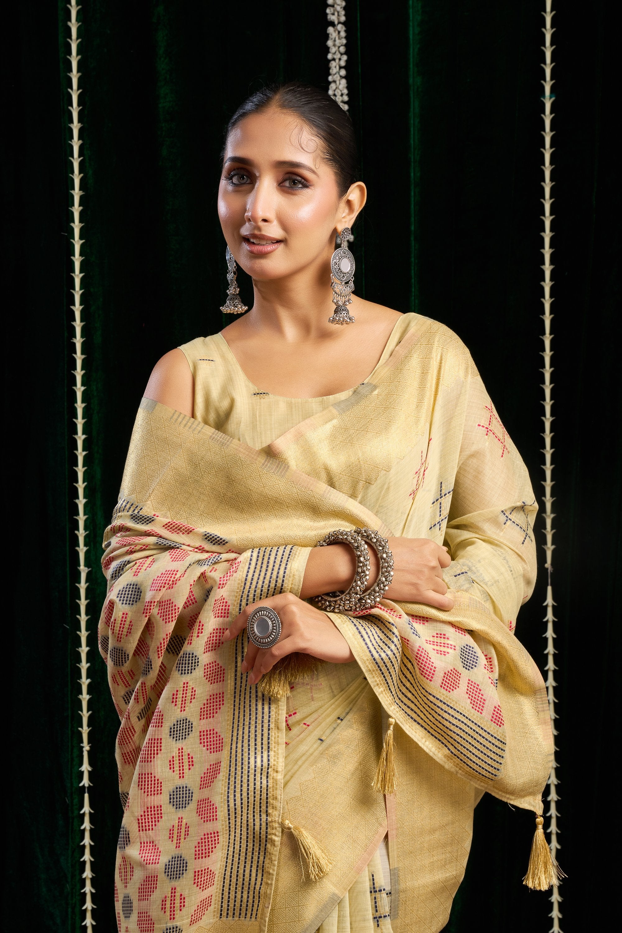 Kiran Saree - Vanilla Gold - Blouse View