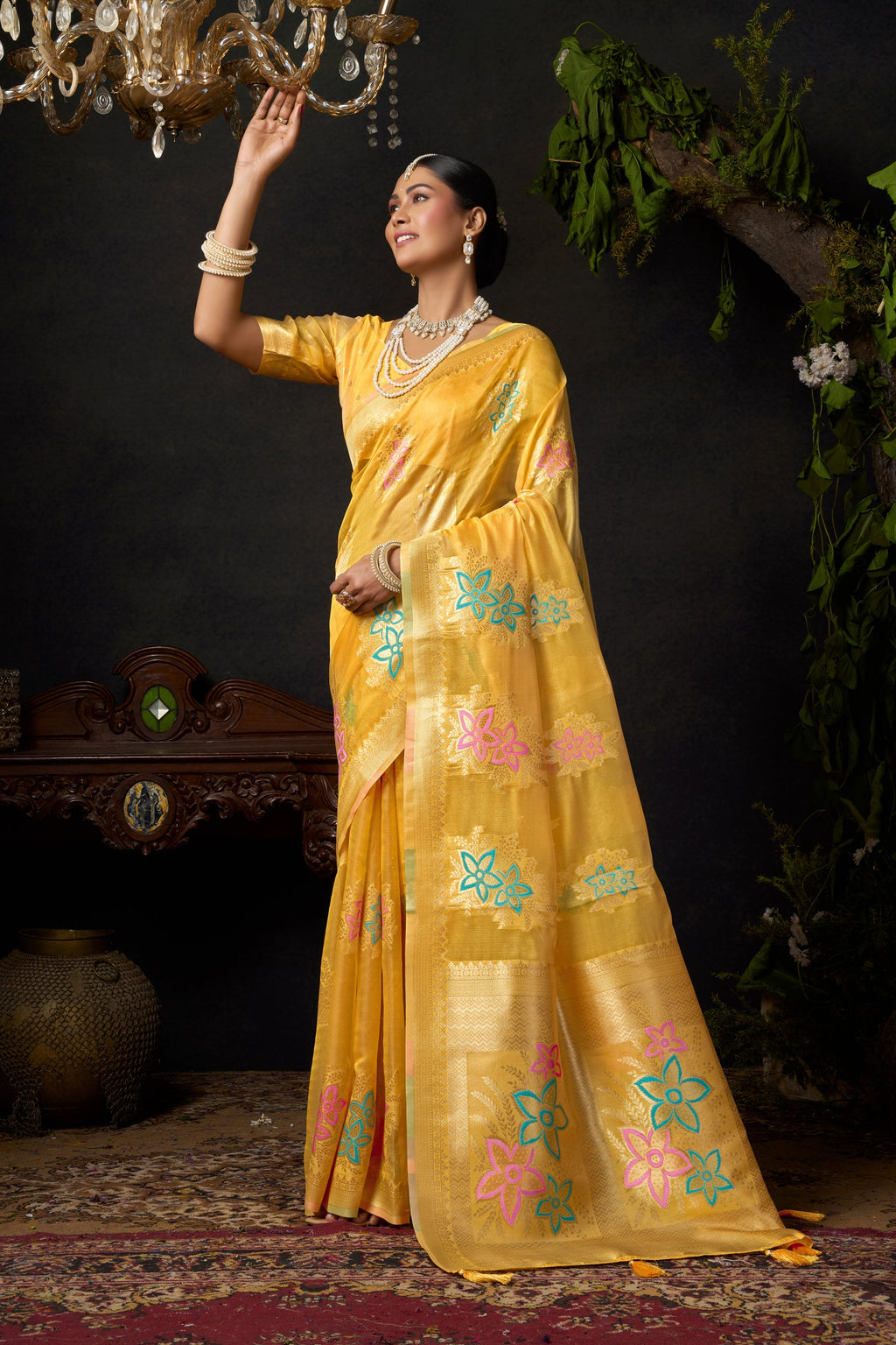 Komali Saree - Marigold Gold - Pallu Detail