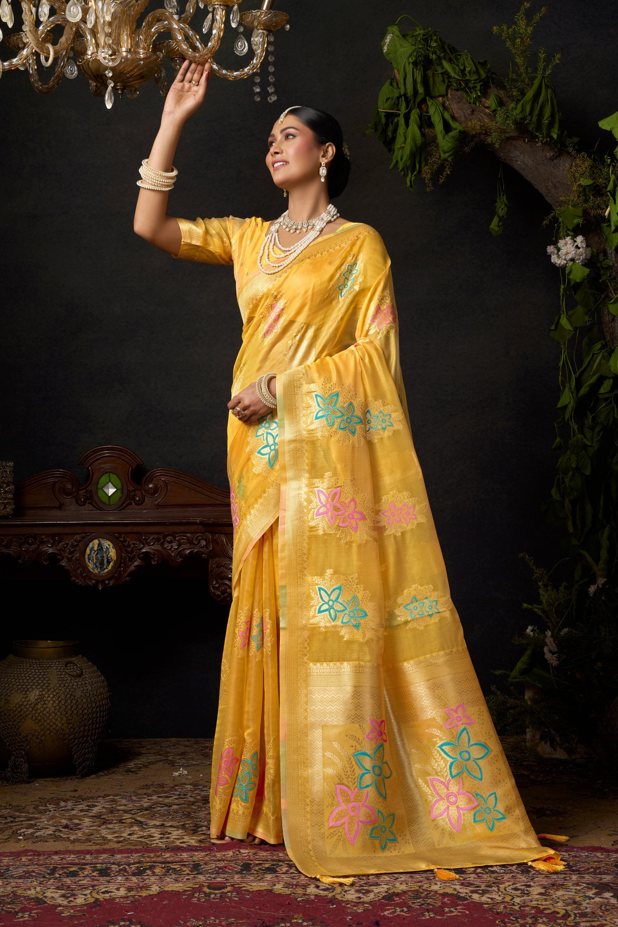 Komali Saree - Marigold Gold - Pallu Detail