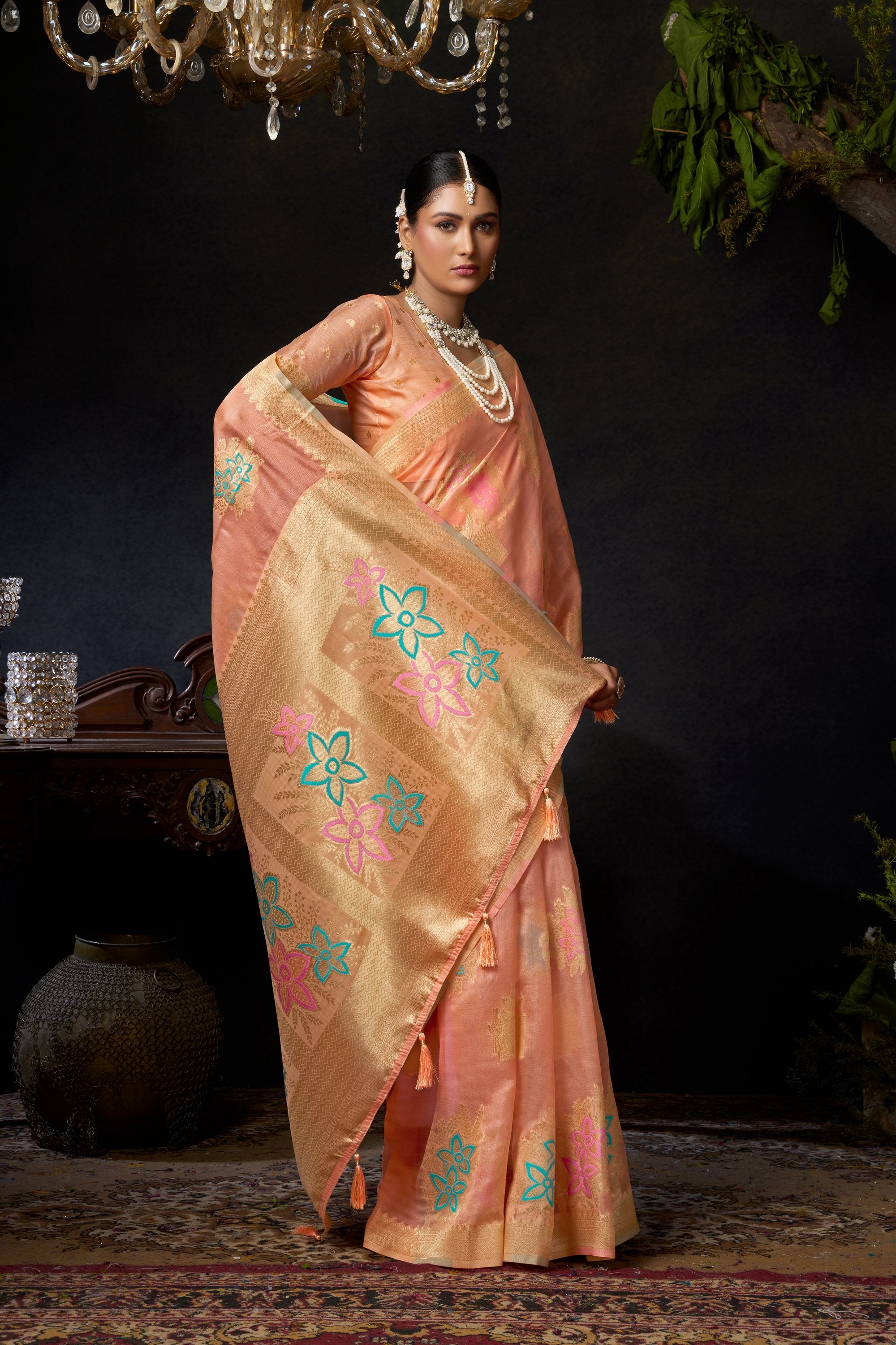 Komali Saree - Peach Champagne - Border Detail