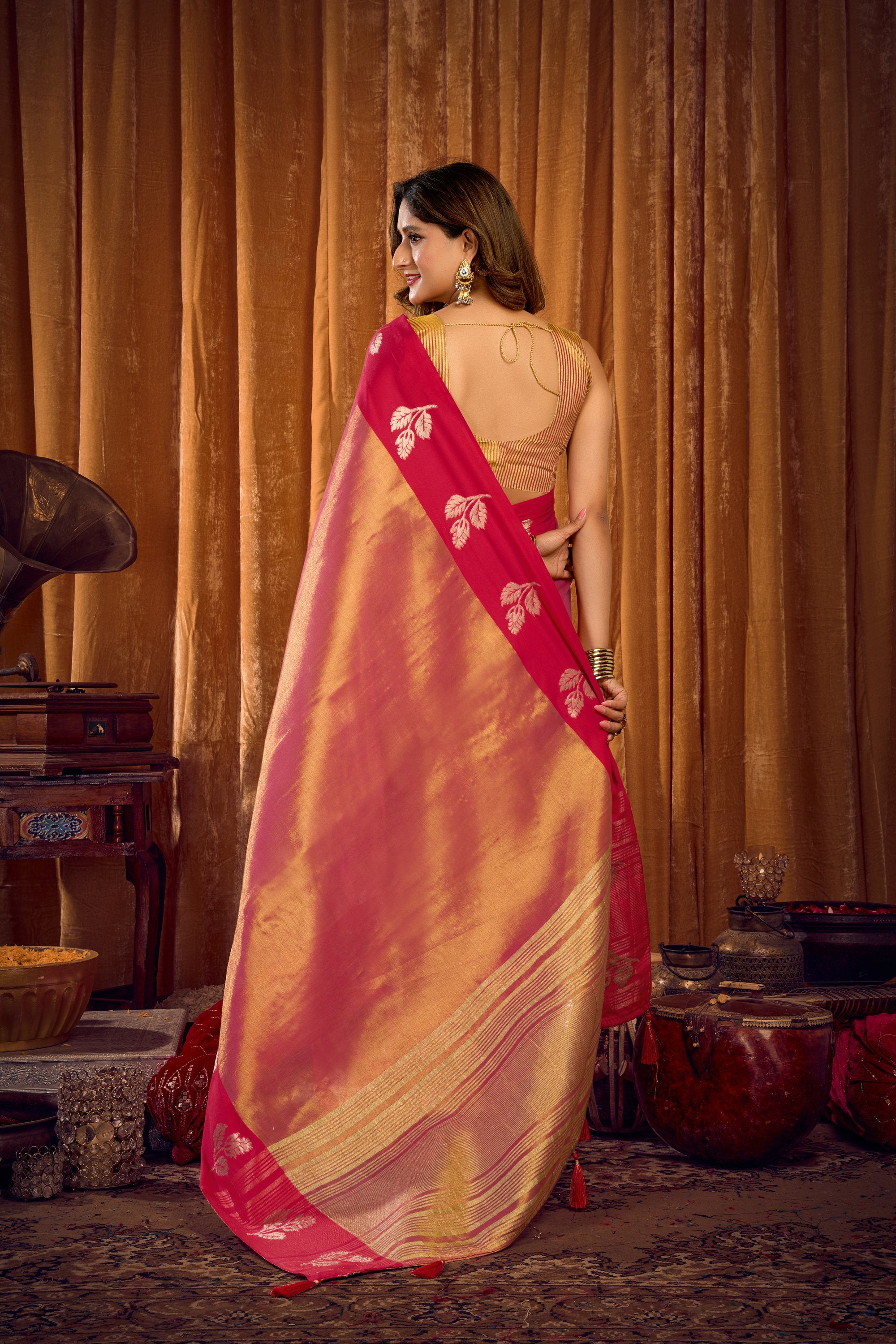 Madhura Saree - Antique Rose - Pallu Detail