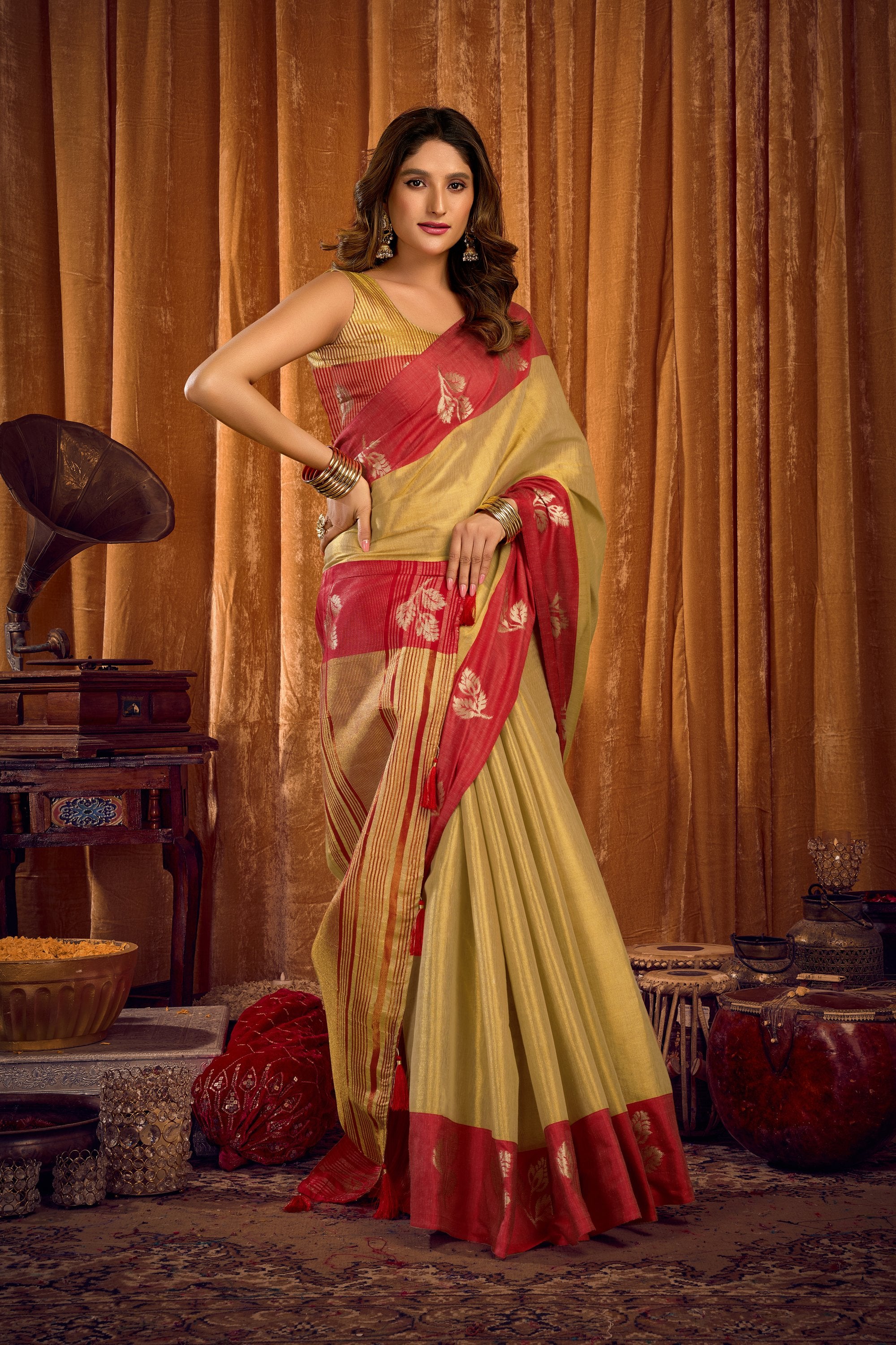 Madhura Saree - Vanilla Gold - Border Detail