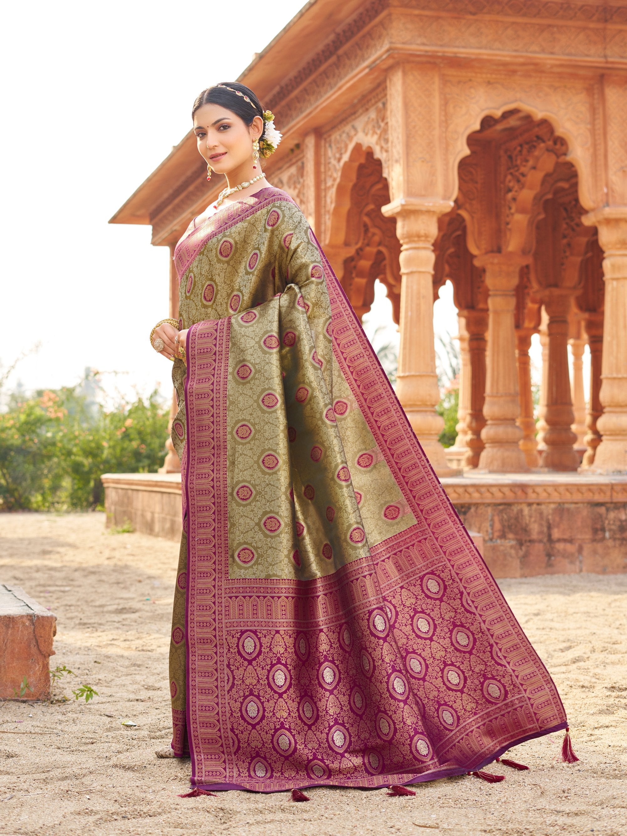 Mangalam Saree - Olive Antique Gold - Border Detail