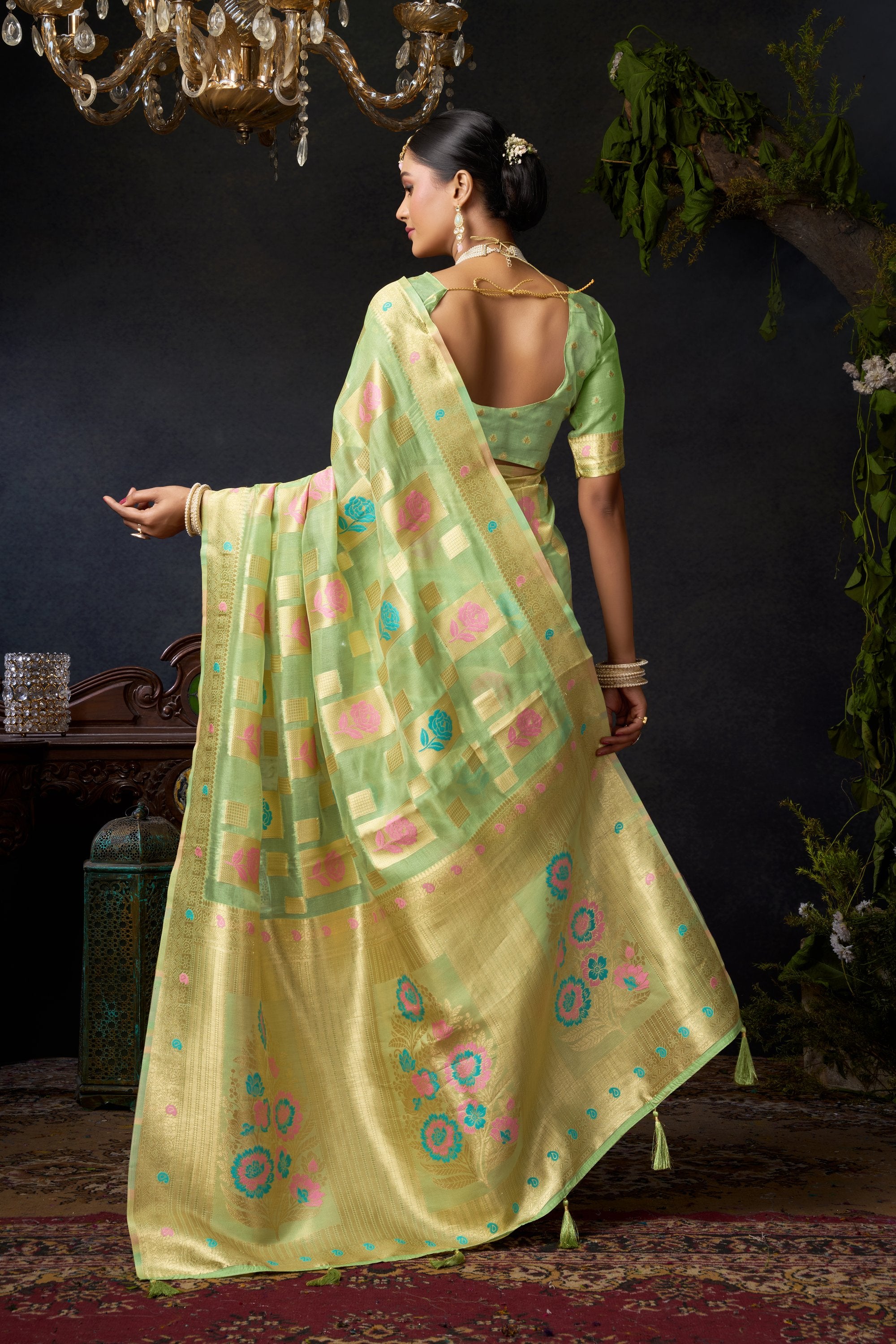 Nayantara Saree - Pistachio Gold - Border Detail