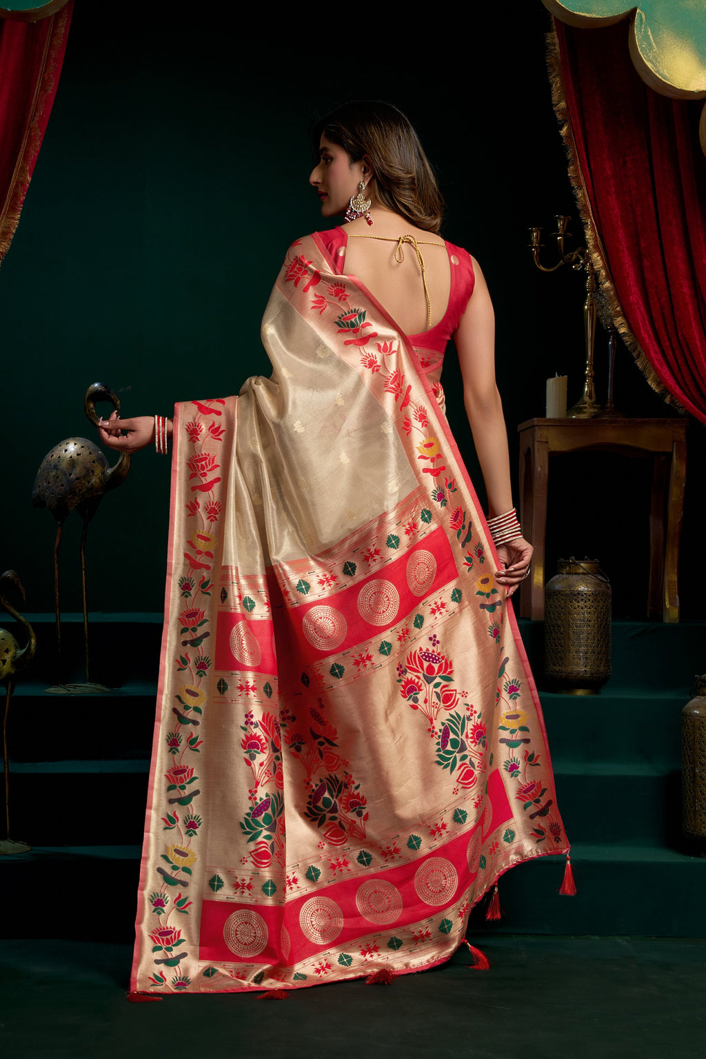 Nazrana Saree - Champagne Cream - Pallu Detail