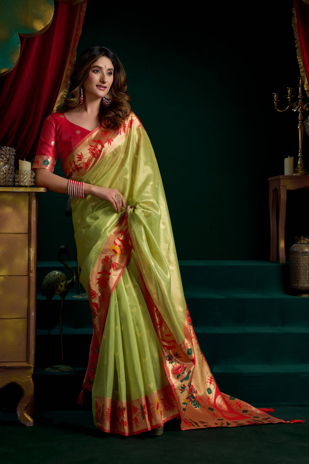 Nazrana Saree - Lime Green - Border Detail