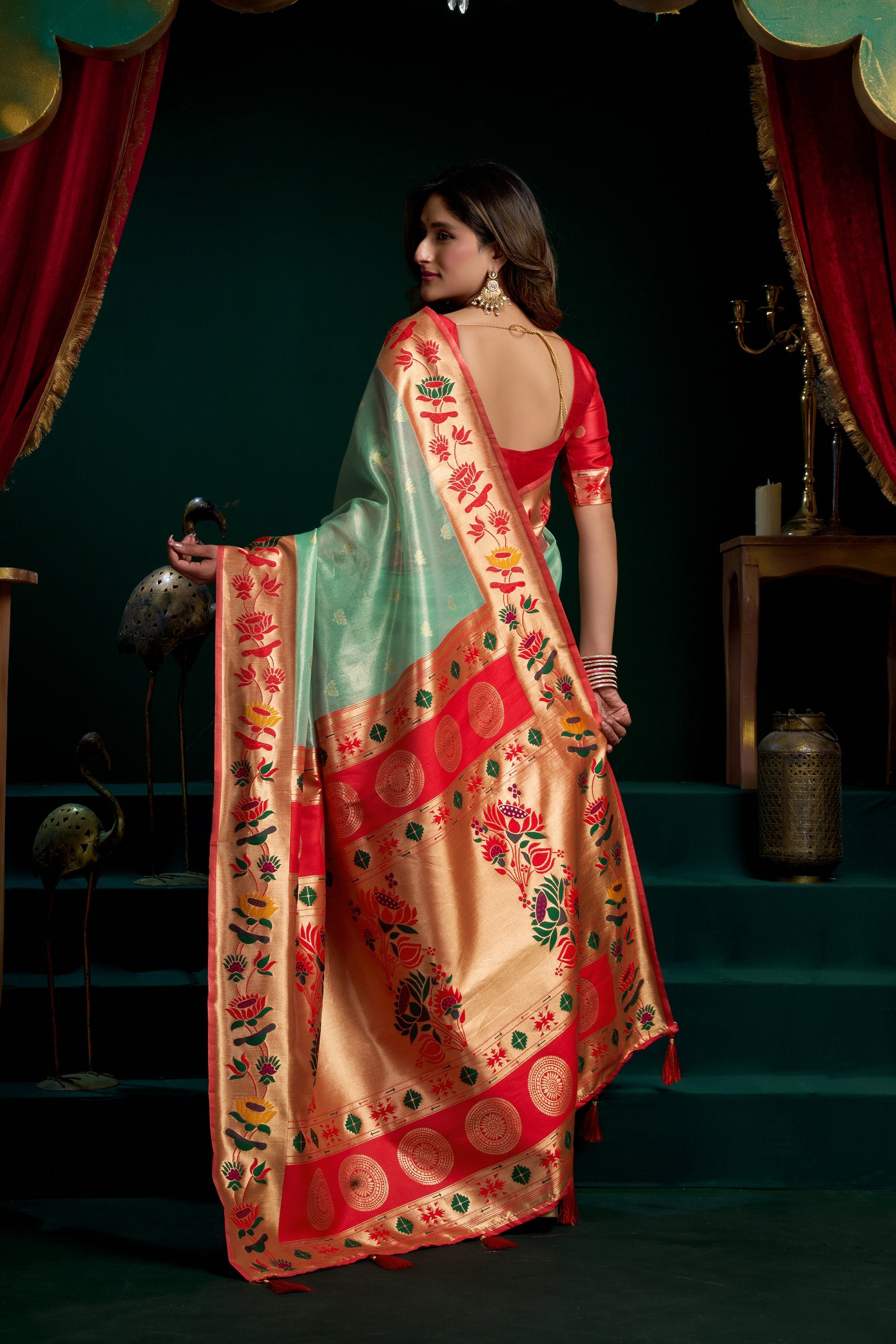 Nazrana Saree - Mint Green - Pallu Detail