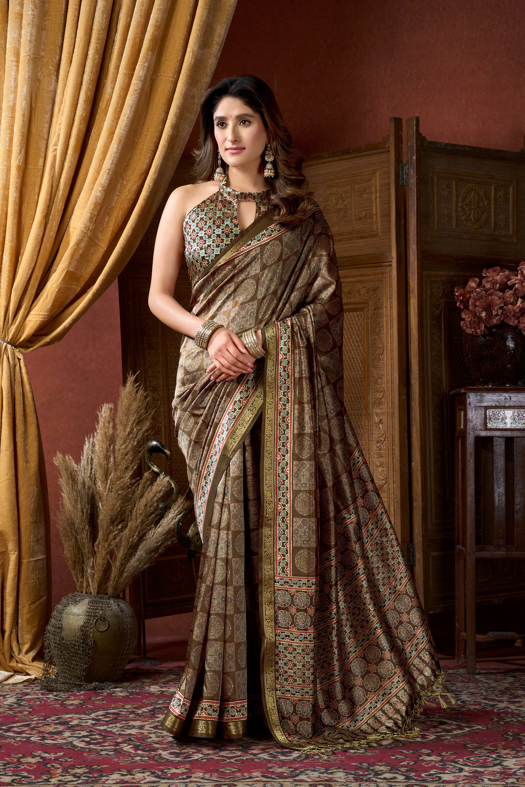 Noorani Saree - Antique Gold - Full View