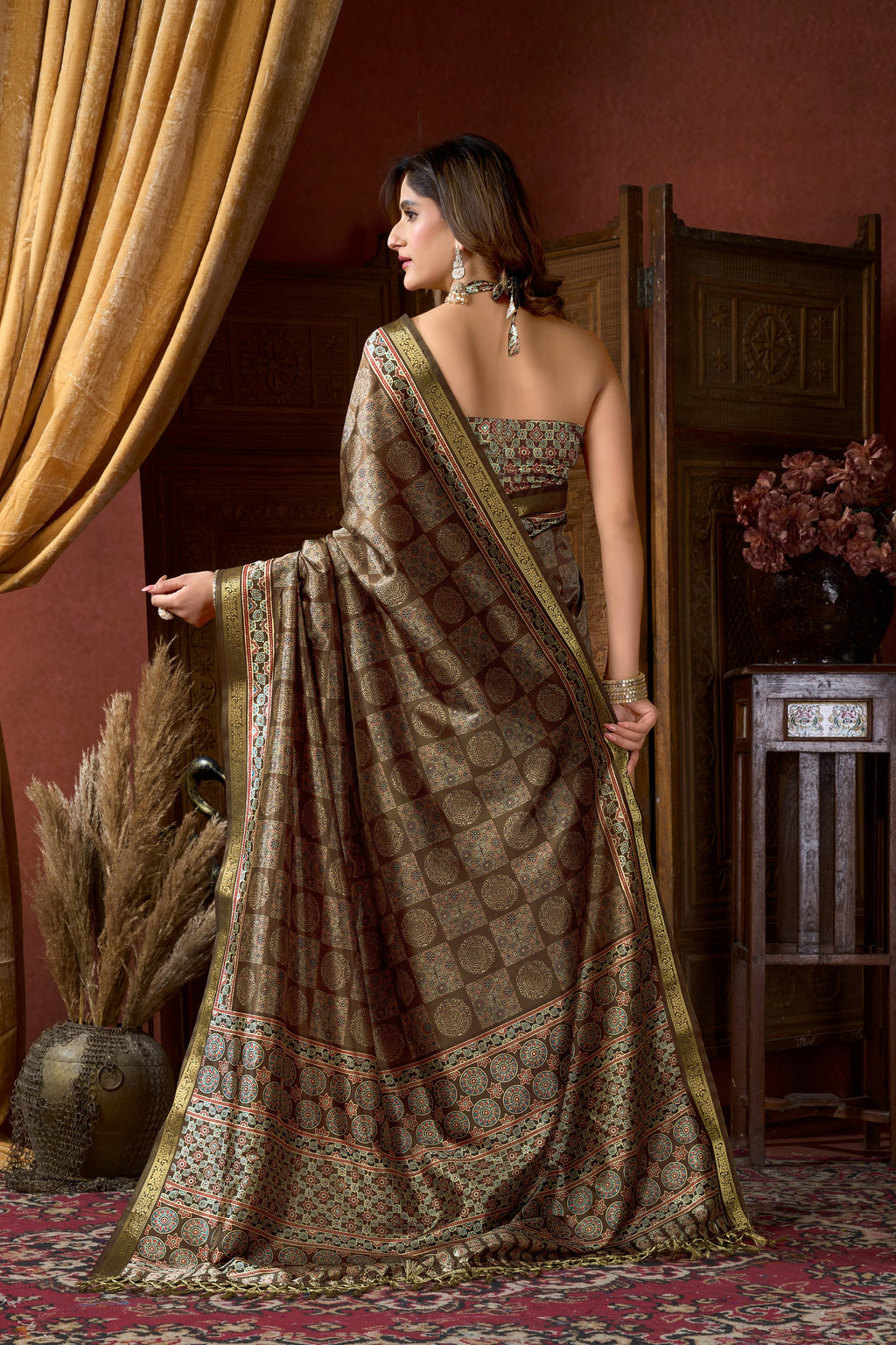 Noorani Saree - Antique Gold - Border Detail