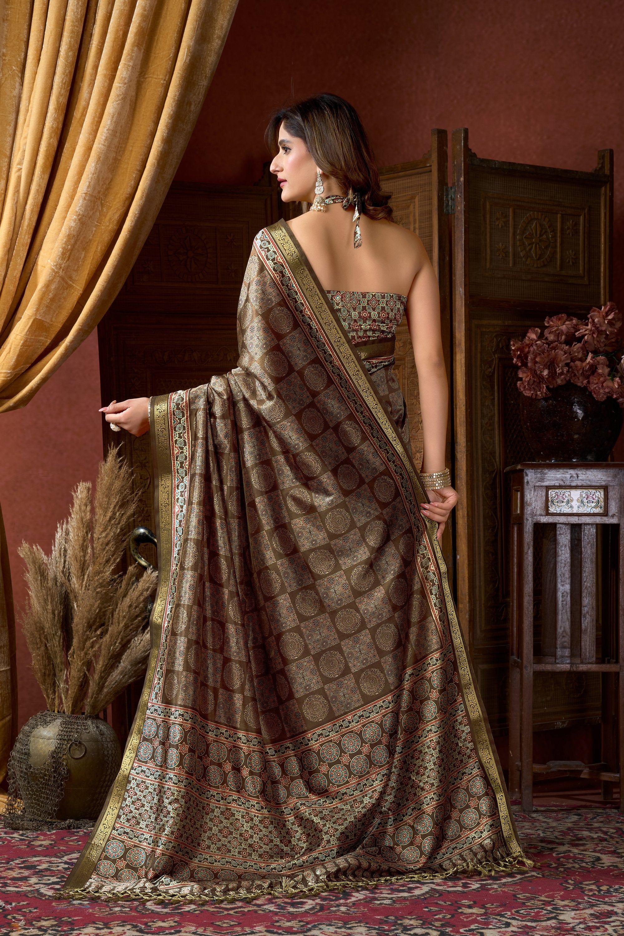 Noorani Saree - Antique Gold - Border Detail