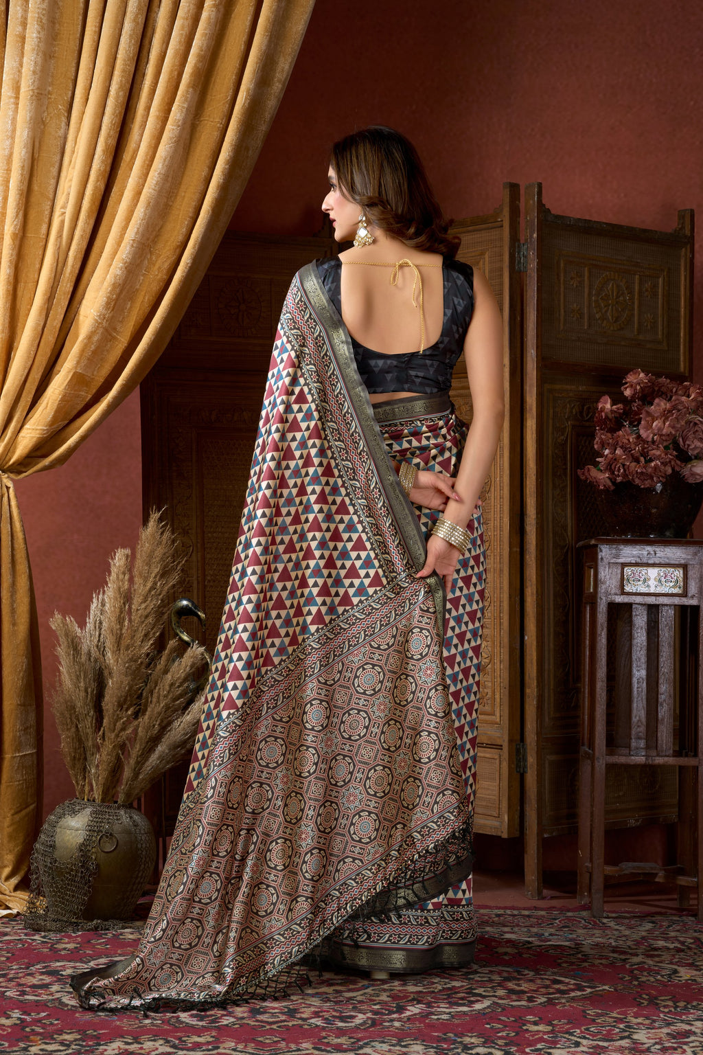 Noorani Saree - Ivory Red - Blouse View