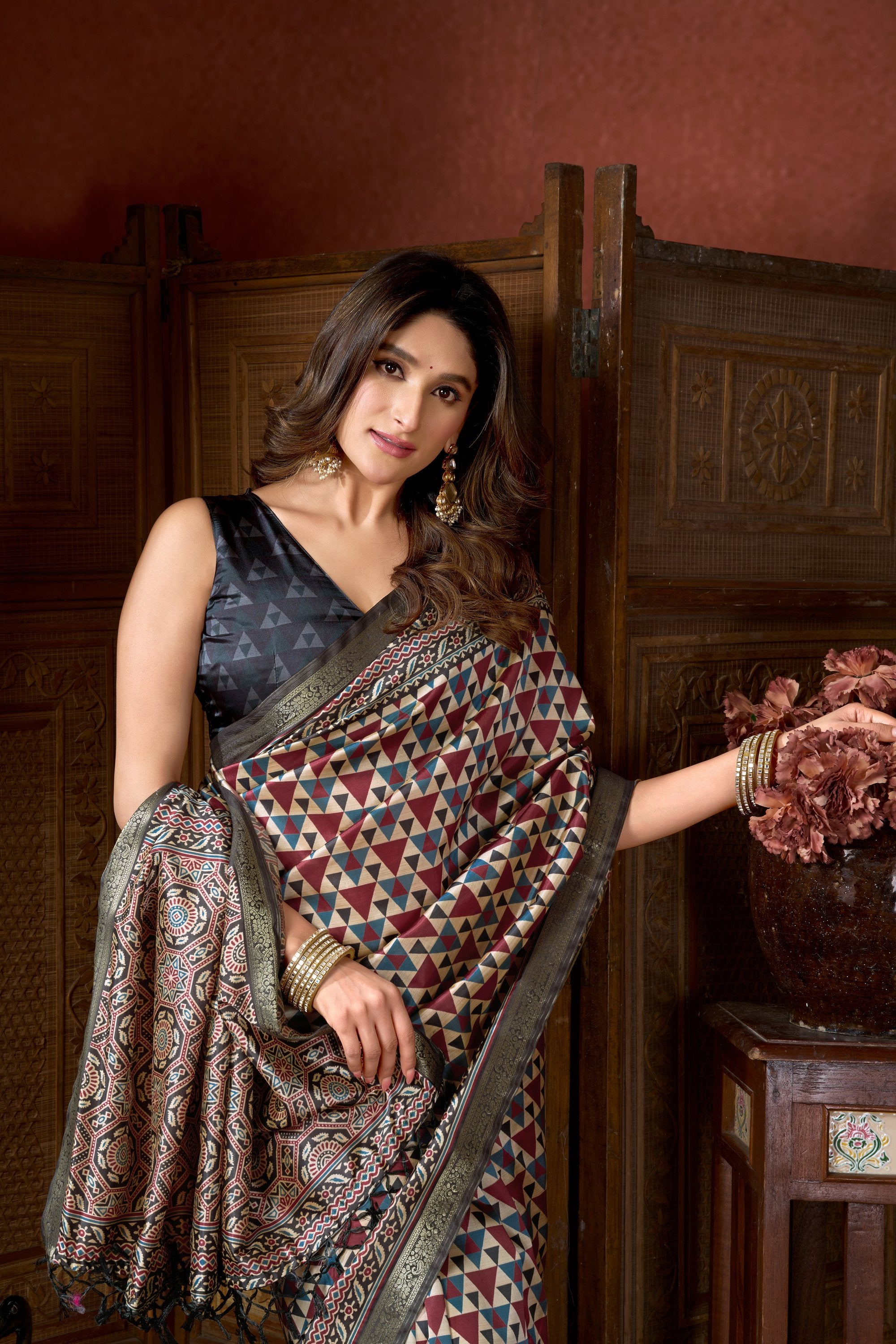Noorani Saree - Ivory Red - Back View