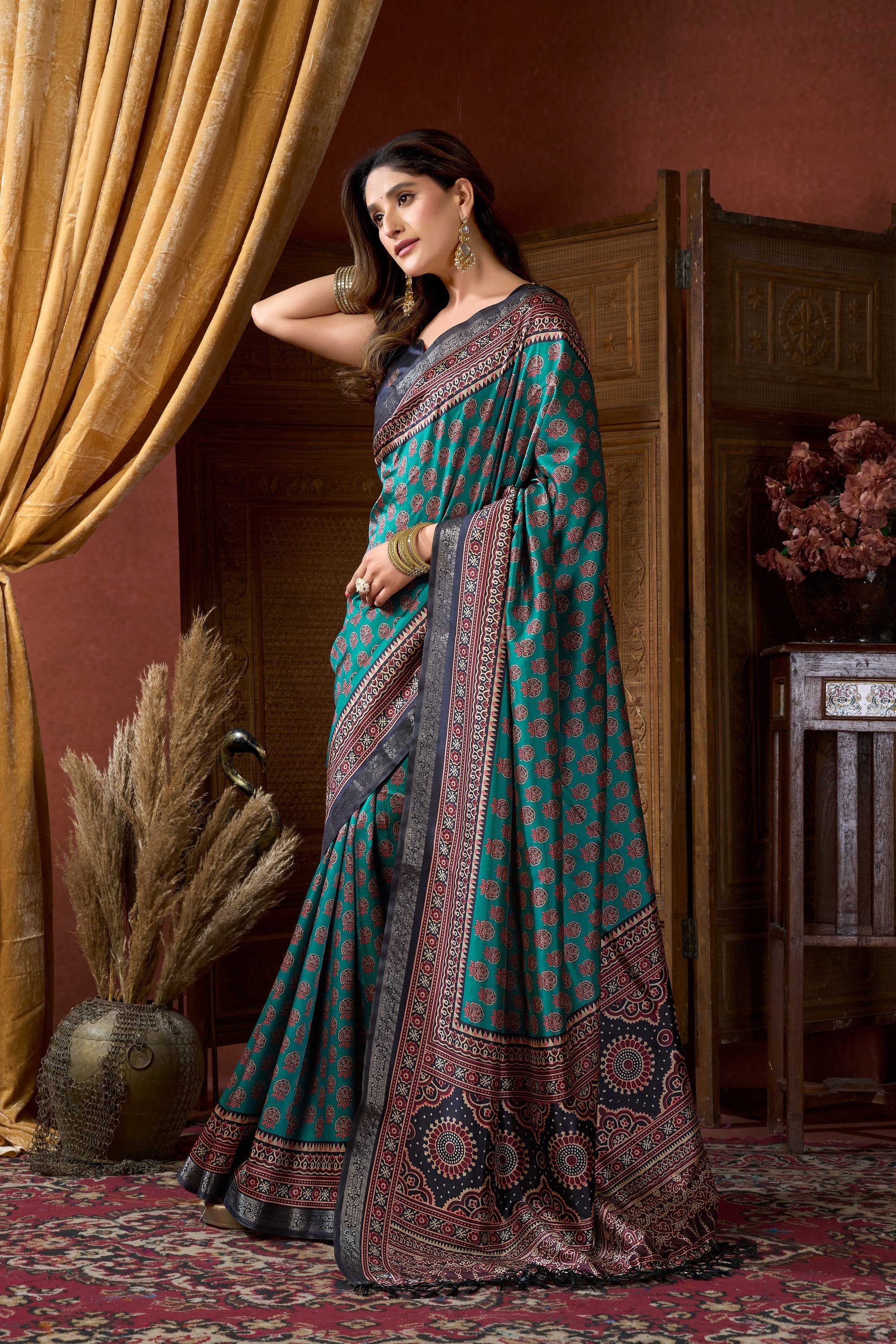 Noorani Saree - Teal Blue - Pallu Detail