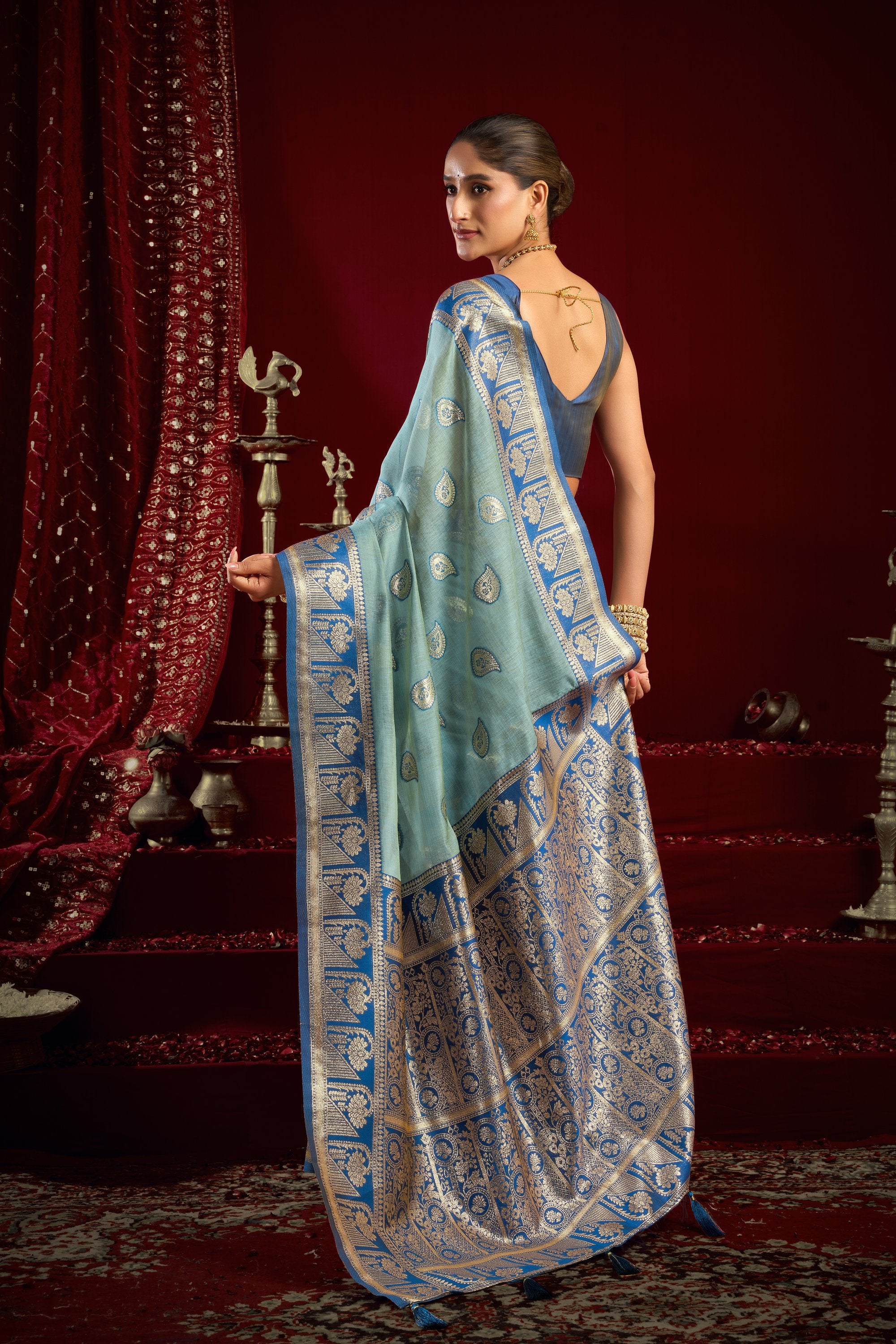 Parinita Saree - Seafoam Teal - Pallu Detail