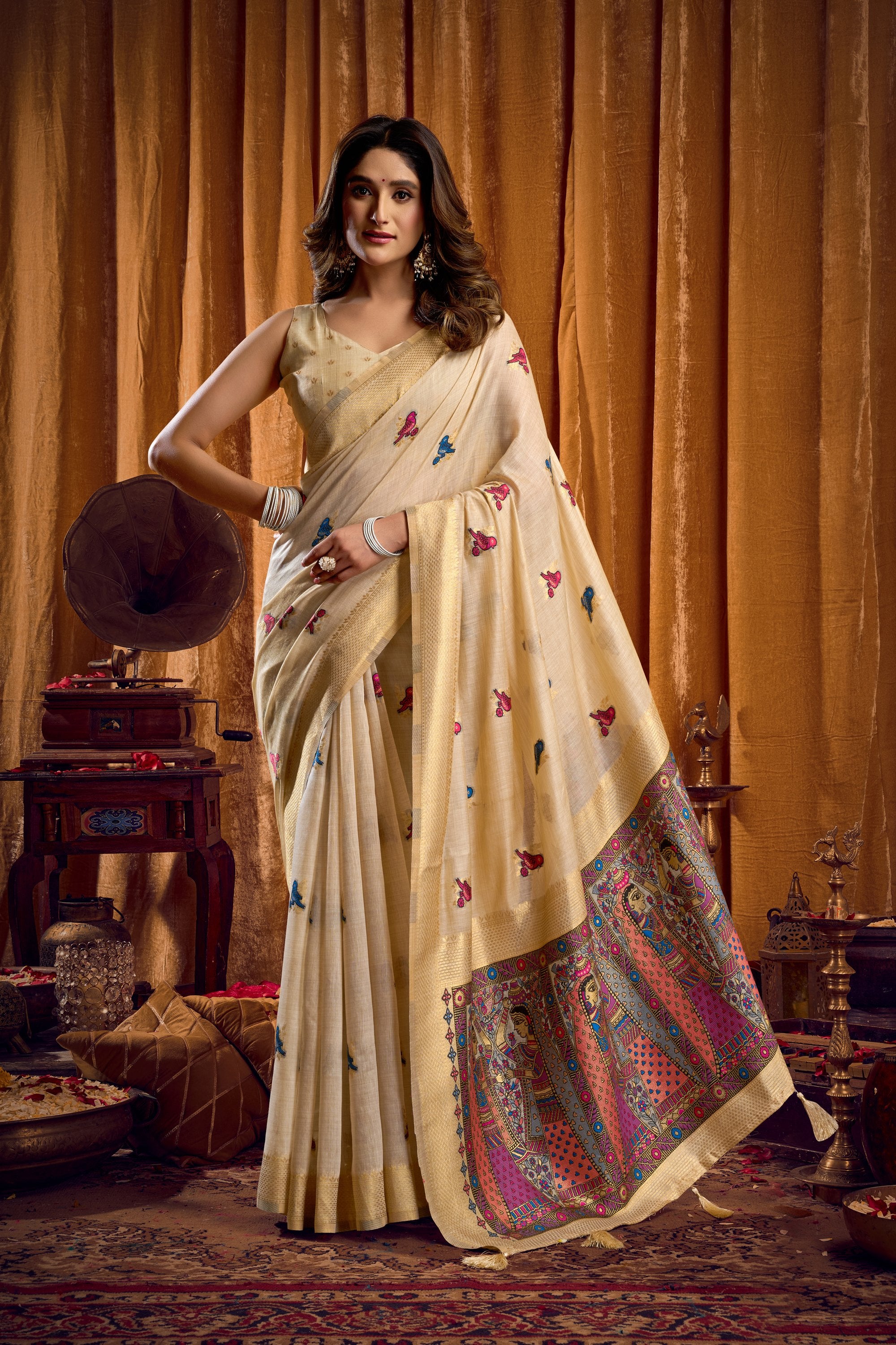 Tanisha Saree - Champagne Cream - Front Drape