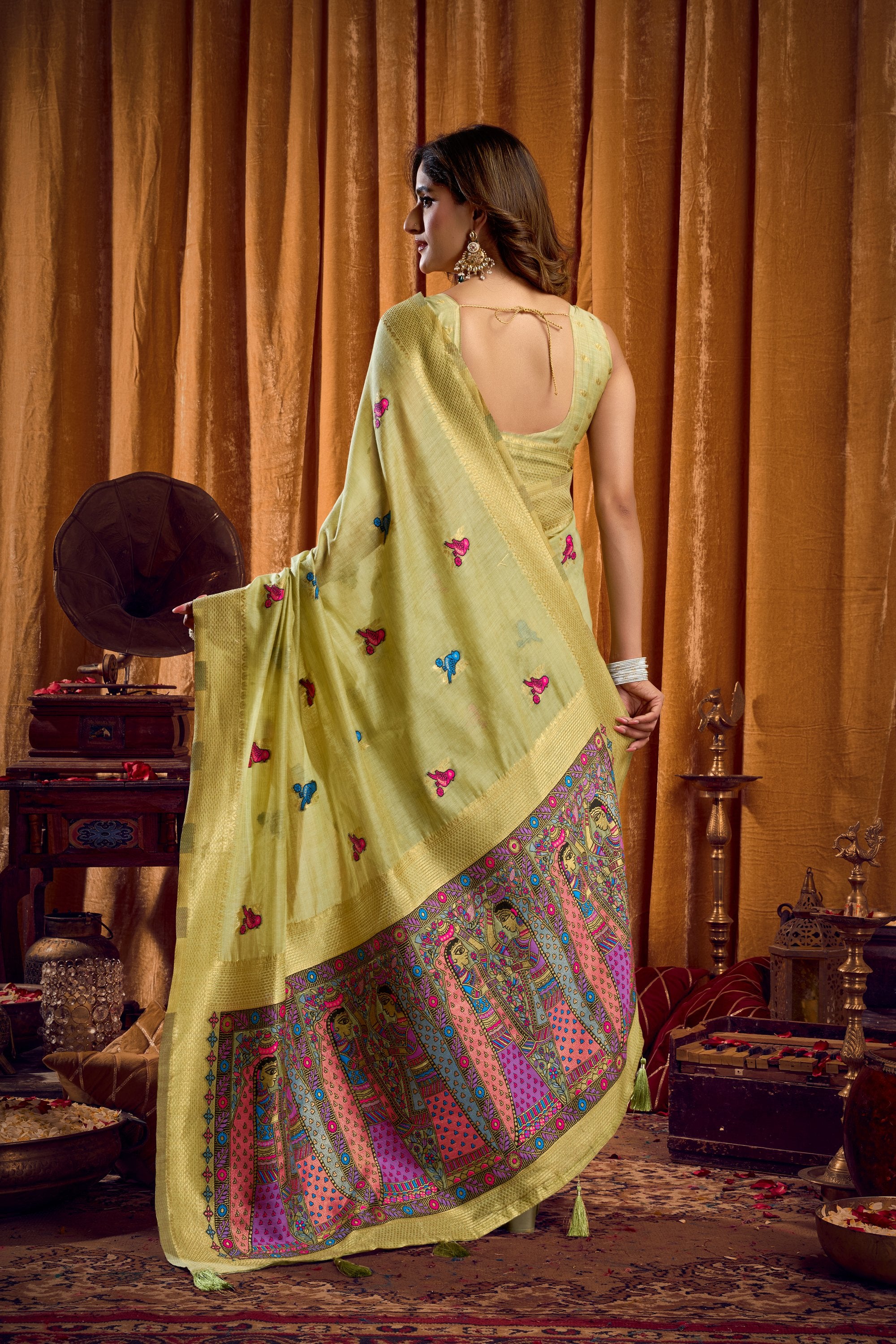 Tanisha Saree - Lime Green - Pallu Detail