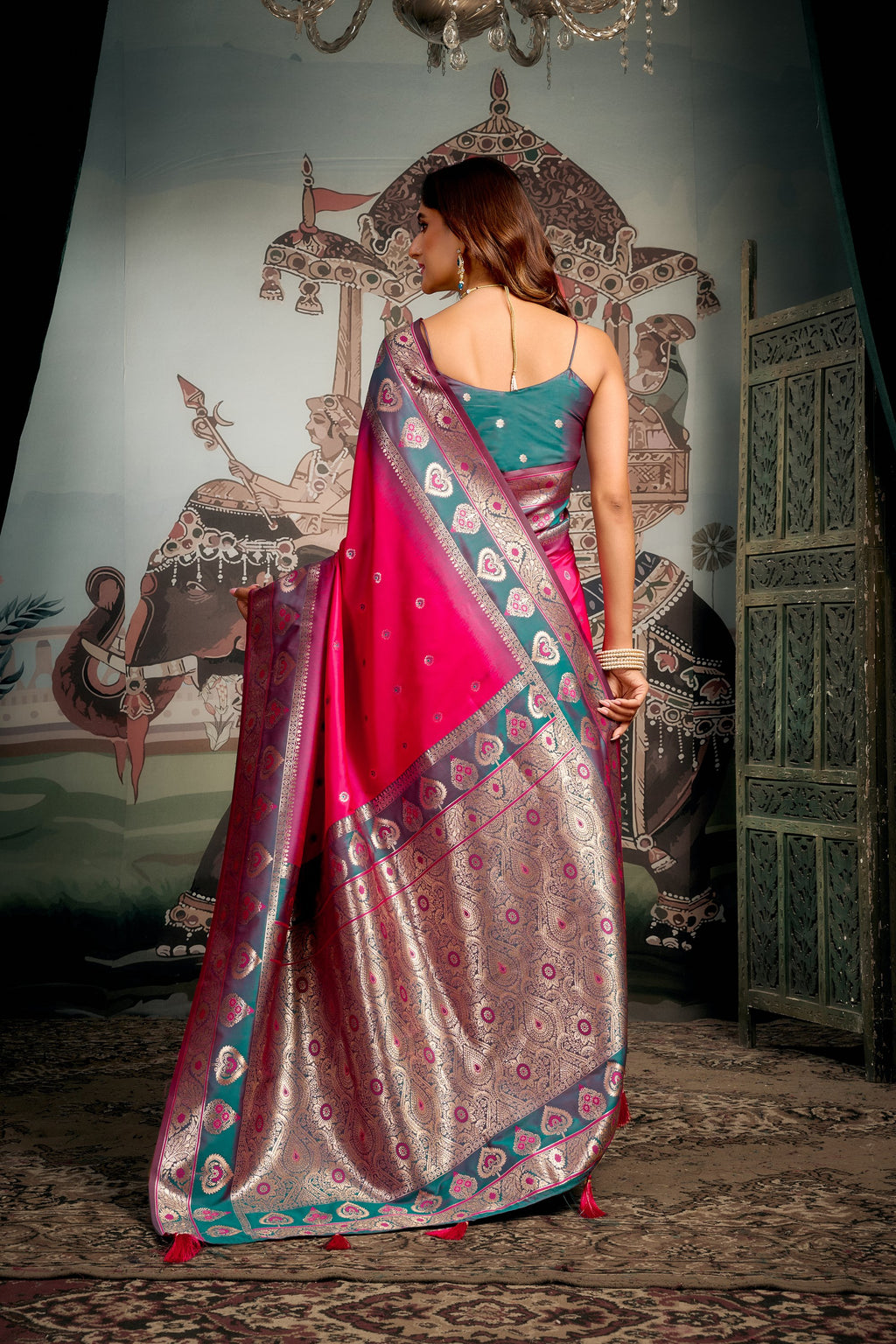 Tarana Saree - Hot Magenta - Close Up