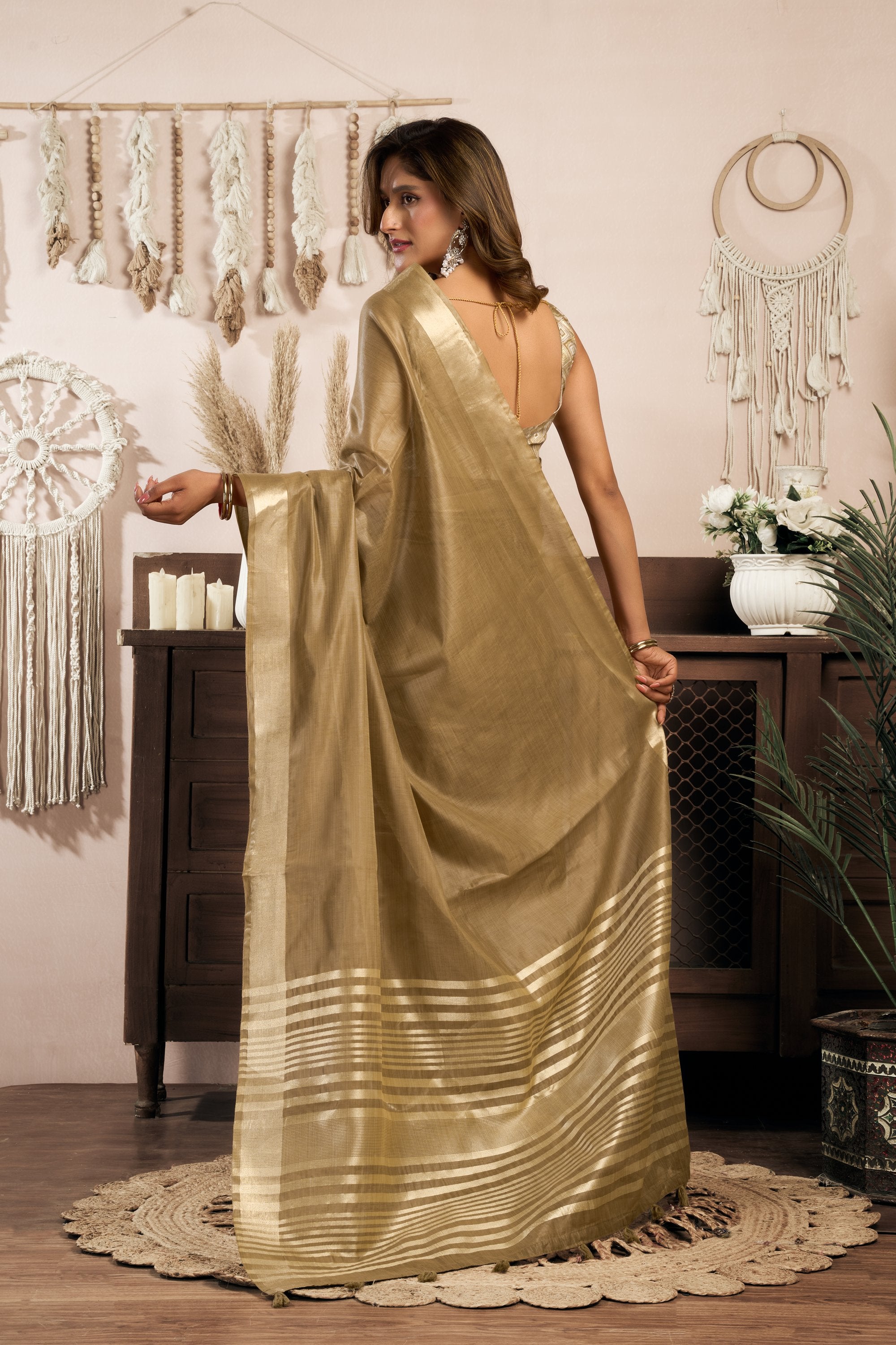 Vaibhavi Saree - Antique Taupe - Pallu Detail
