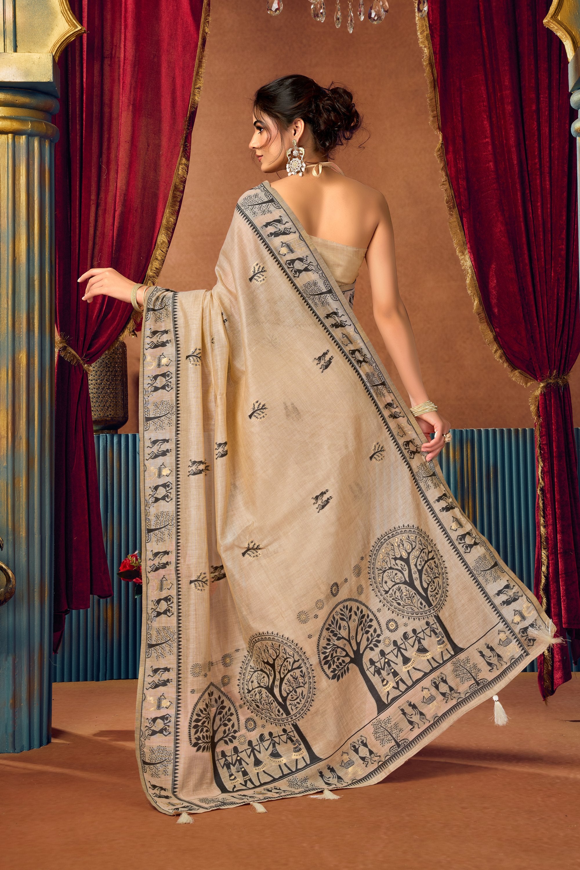 Yamini Saree - Ivory Beige - Pallu Detail