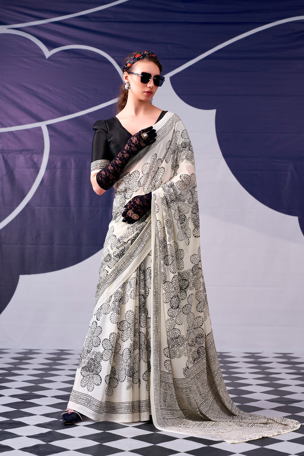 Noir Bloom Saree
