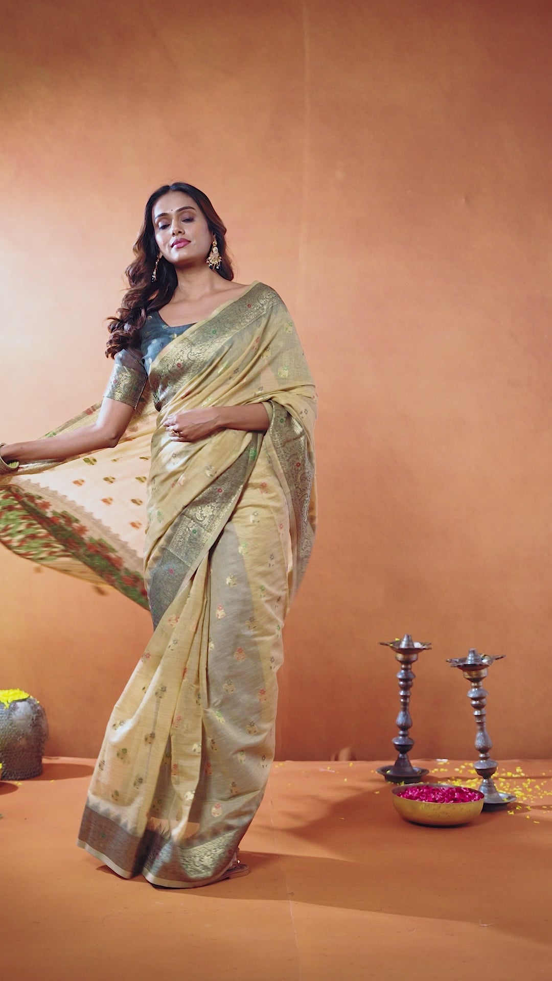 Aashka Saree - Vanilla Beige